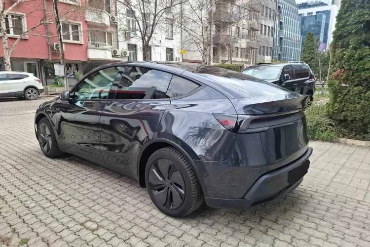 tesla 1